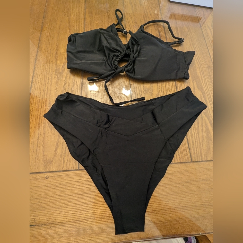 Meetall Women's High Cut String Triangle Bikini Set Swimsuits Black Size L